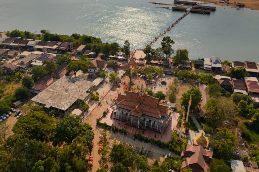 Capture the authentic charm of Kratie’s safe cultural scene
